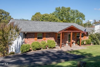 203 Hilltop Dr, Bristol, VA 24202