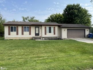 1243 Howard St, Mount Morris, MI 48458