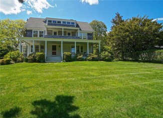 15 Calvert Place, Jamestown, RI 02835