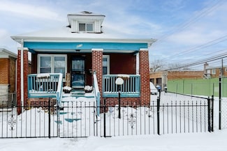 9516 S Yale Ave, Chicago, IL 60628