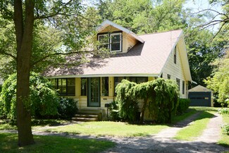 829 Dayton Ave, Kalamazoo, MI 49048