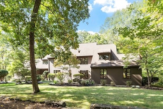 35 Bonny Ln, North Andover, MA 01845