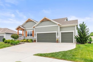 128 SE Briar Valley Ln, Blue Springs, MO 64064