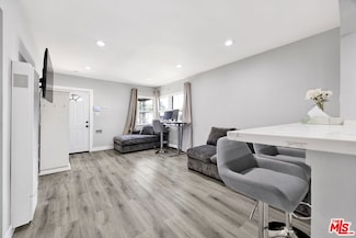 201 E 91st St, Los Angeles, CA 90003