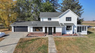 13498 Westbrook St, Aplington, IA 50604