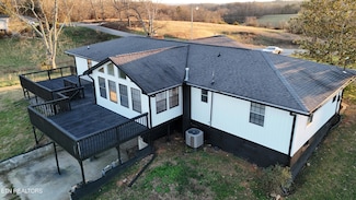 328 Peach Orchard Rd, Clinton, TN 37716