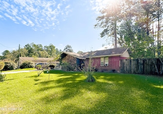 103 Corinth St, Picayune, MS 39466