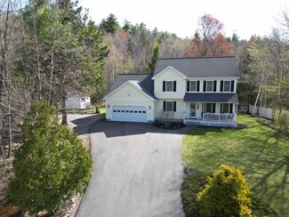 181 Ridgetop Ln, Henniker, NH 03242