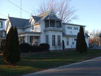 400 W Seminary Ave, Onarga, IL 60955