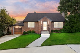 4 Gail Place, Secaucus, NJ 07094