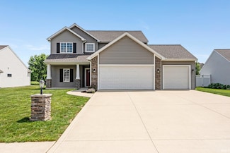 826 Clairborne Dr, Fort Wayne, IN 46818