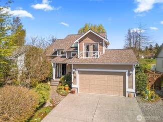 7958 W Golf Course Dr, Blaine, WA 98230