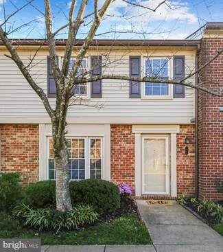 5746 Independence Cir, Alexandria, VA 22312