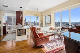 400 Stuart St Unit 17C, Boston, MA 02116