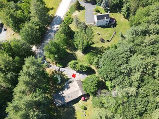 37 Beaver Pond Rd, Weare, NH 03281