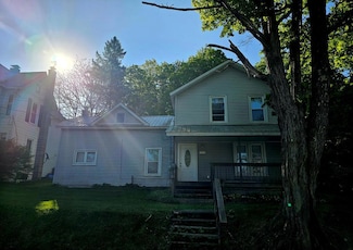 202 Cliff St, Montrose, PA 18801