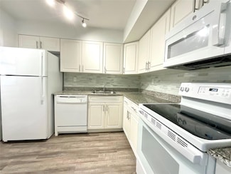 9357 SW 77th Ave Unit 15-214, Miami, FL 33156