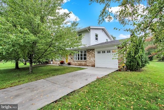 724 Long Ln, Gettysburg, PA 17325