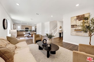 17028 Zion Dr, Santa Clarita, CA 91387