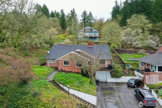 206 SE Adams Ave, Chehalis, WA 98532