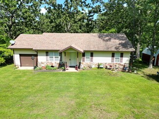 704 Shuttee St, West Plains, MO 65775