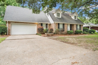 331 Emerson Dr, Hattiesburg, MS 39401