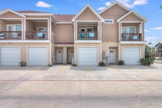 1813 S 11th St Unit 202, Port Aransas, TX 78373