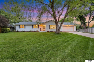 3516 S 101st St, Omaha, NE 68124