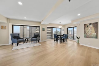 200 E Harbor Dr Unit 2303, San Diego, CA 92101