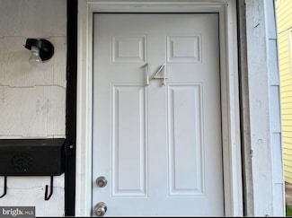 14 E 2nd St, Pottstown, PA 19464