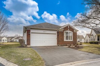 16607 Grandwood Lake Dr, Crest Hill, IL 60403