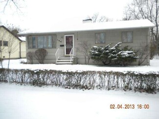 144 S Floyd Ln, Chicago Heights, IL 60411