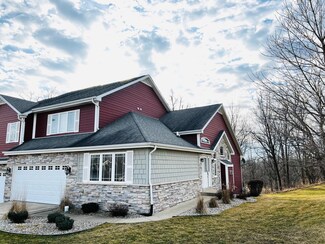 2436 Legend Cir, Chesterton, IN 46304
