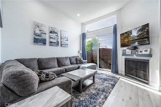 9950 Topanga Canyon Blvd Unit 5, Chatsworth, CA 91311