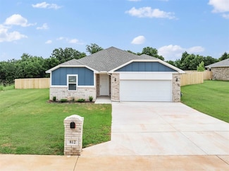 812 Stella Trail, Guthrie, OK 73044