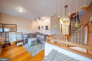 1203 W 9th St, Wilmington, DE 19806