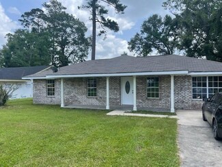10192 Webb Rd, Hammond, LA 70403