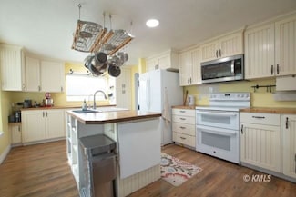 146 100 E, Glendale, UT 84729