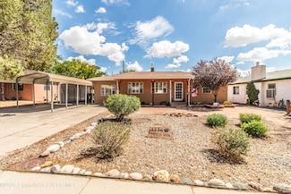 1236 N Chaco Ave, Farmington, NM 87401