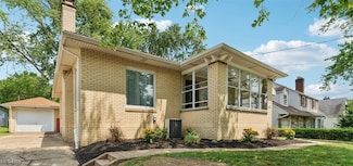 1903 34th St NW, Canton, OH 44709