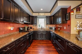 48 Mammoth Rd, Manchester, NH 03109