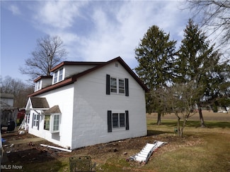 7970 Highland Ave SW, Warren, OH 44481