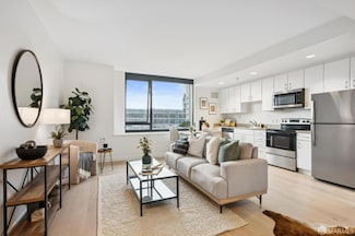 260 King St Unit 683, San Francisco, CA 94107