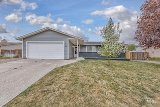1240 E 18th N, Mountain Home, ID 83647