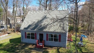 1 Sarah Ln, Standish, ME 04084