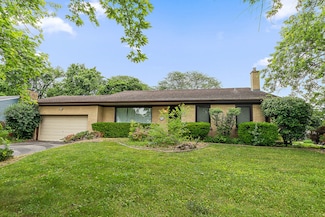 500 Bunning Dr, Downers Grove, IL 60516