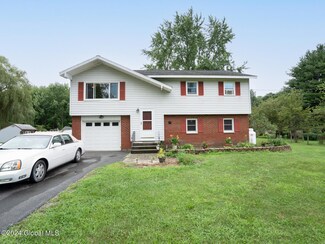1396 Maple Hill Rd, Castleton On Hudson, NY 12033