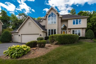 1007 Frances Ct, Naperville, IL 60563