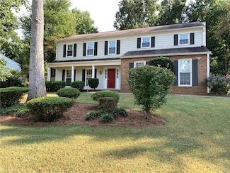 4536 Woodlawn Lake Dr, Marietta, GA 30068