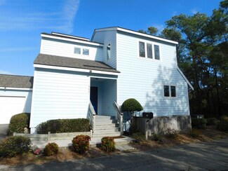 302 Mcginnis Dr, Atlantic Beach, NC 28512